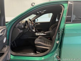 Alfa Romeo Giulia 2.0 Turbo 280k AT8 AWD  I 2025