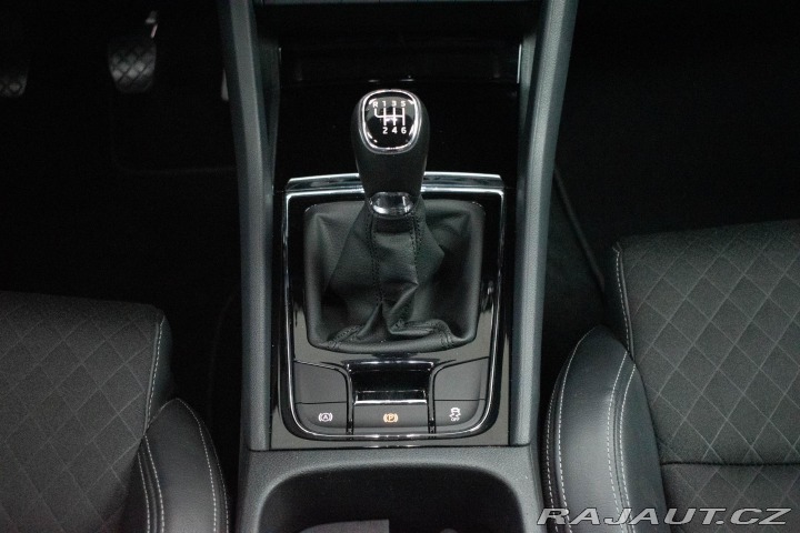 Škoda Karoq 1.5 TSI 110 STYLE*KAMERA* 2021