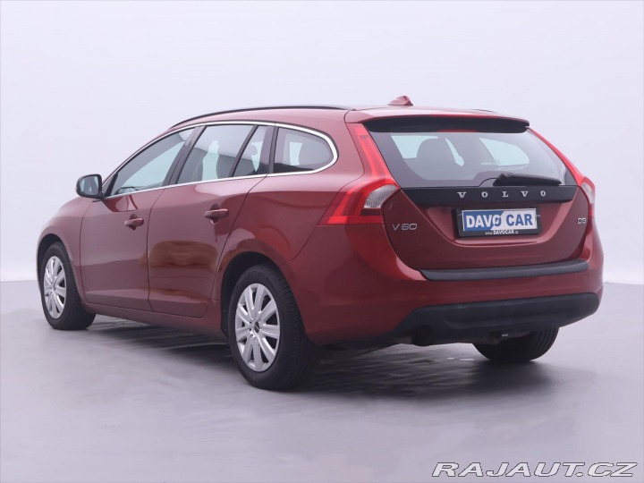 Volvo V60 2,0 D3 120kW V5 Momentum 2011