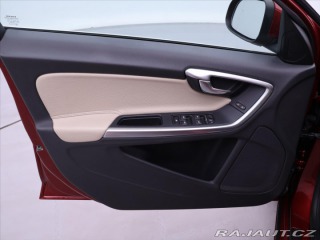 Volvo V60 2,0 D3 120kW V5 Momentum 2011