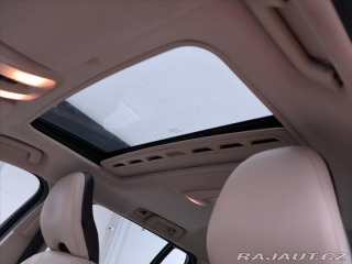 Volvo V60 2,0 D3 120kW V5 Momentum 2011