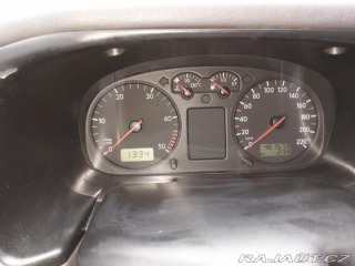 Volkswagen Transporter 2,5   Long TDI 2003