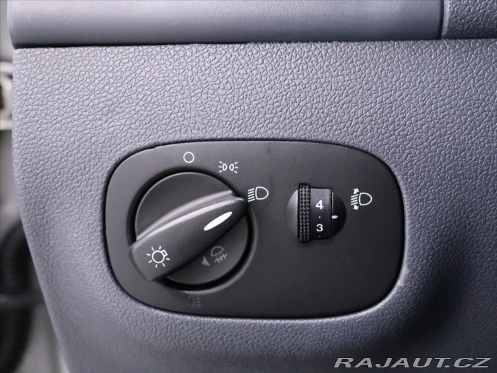 Ford Tourneo Connect 1,8 D 81 kW Klima Servisn 2007