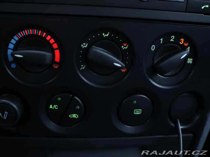 Ford Tourneo Connect 1,8 D 81 kW Klima Servisn 2007