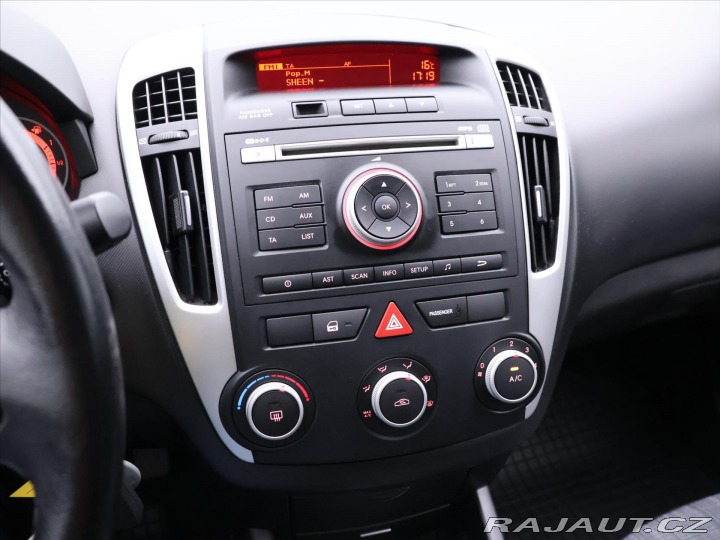 Kia Ceed 1,4 i 77kW Klima Serv. Kn 2012