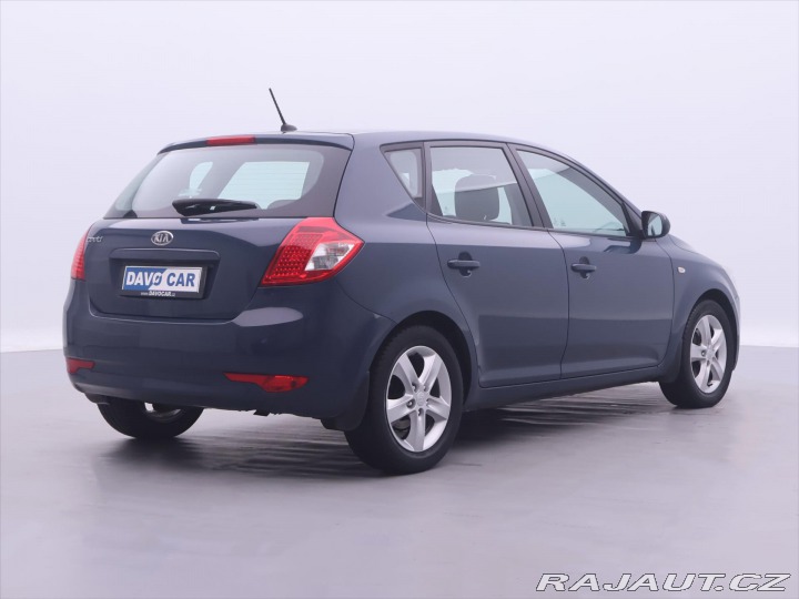 Kia Ceed 1,4 i 77kW Klima Serv. Kn 2012