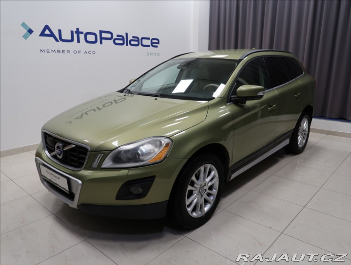 Volvo XC60 2,4 D AWD AT KŮŽE VÝHŘEV 2008
