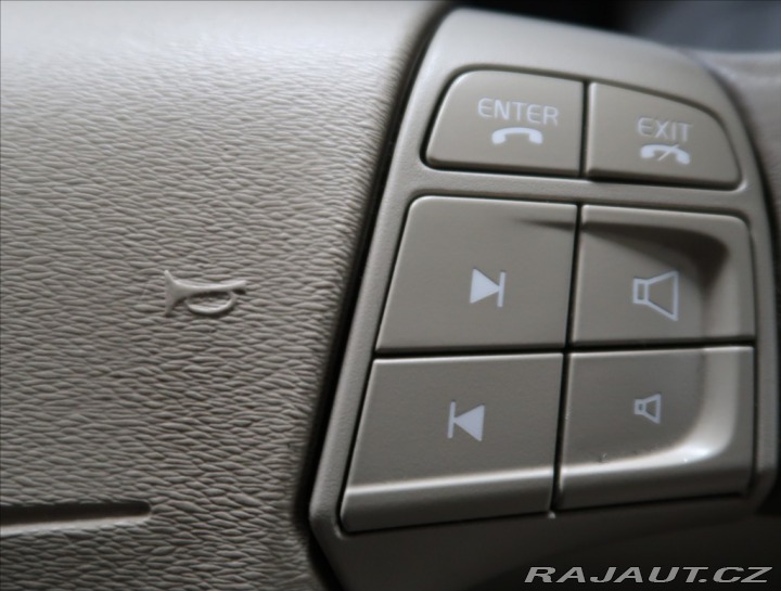 Volvo XC60 2,4 D AWD AT KŮŽE VÝHŘEV 2008