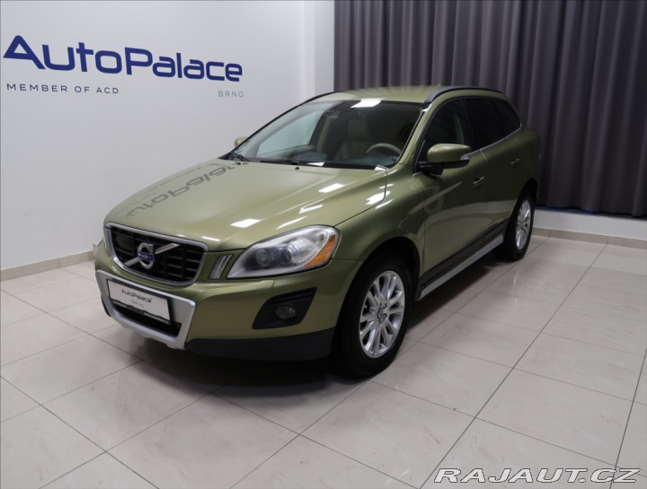 Volvo XC60 2,4 D AWD AT KŮŽE VÝHŘEV 2008