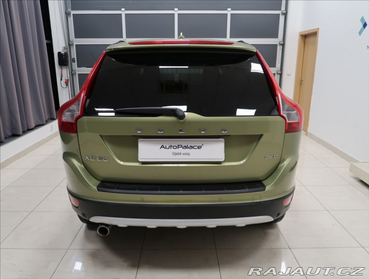 Volvo XC60 2,4 D AWD AT KŮŽE VÝHŘEV 2008
