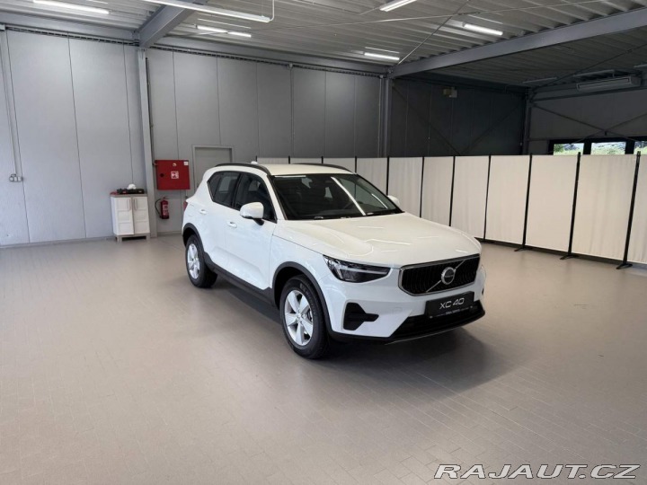 Volvo XC40 B3 - 2.0L 163HP + 14HP AT 2025