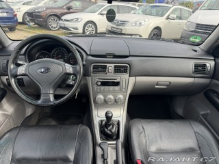Subaru Forester 4X4 2,0i 116 KW STK KOLA 2005