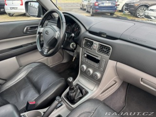 Subaru Forester 4X4 2,0i 116 KW STK KOLA 2005