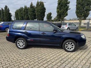Subaru Forester 4X4 2,0i 116 KW STK KOLA 2005