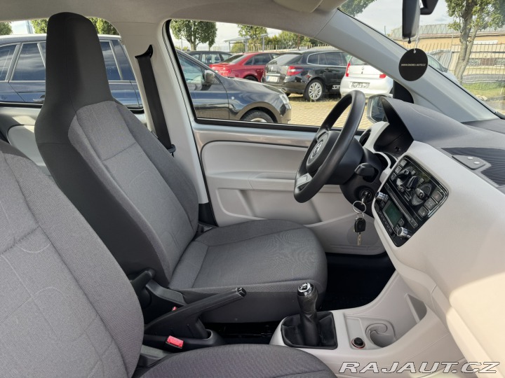 Volkswagen up! 1,0i 44 KW 1. MAJ. STK SŠ 2013