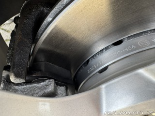 Volkswagen up! 1,0i 44 KW 1. MAJ. STK SŠ 2013