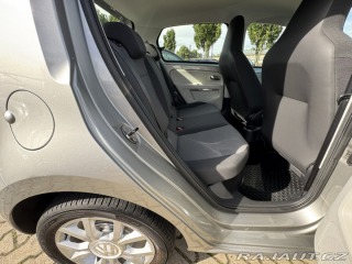 Volkswagen up! 1,0i 44 KW 1. MAJ. STK SŠ 2013