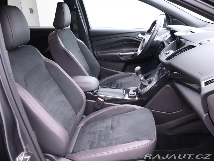 Ford Kuga 1,5 EB 110kW ST-line CZ 1 2019