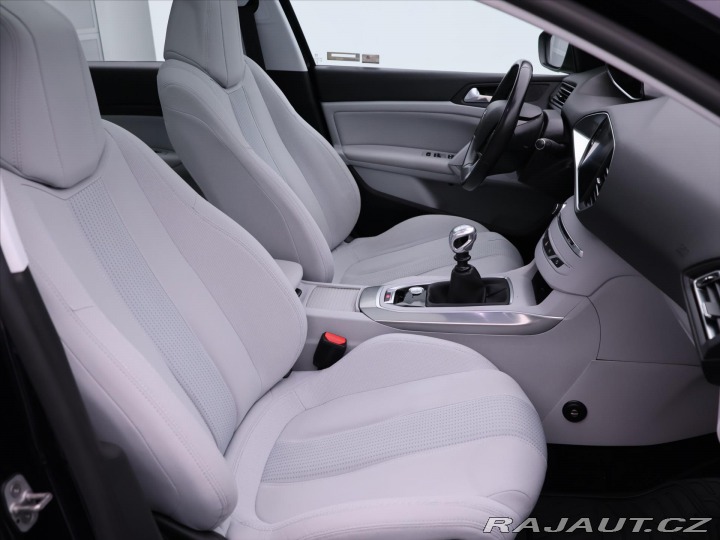 Peugeot 308 1,6 THP 115kW Allure CZ 2015