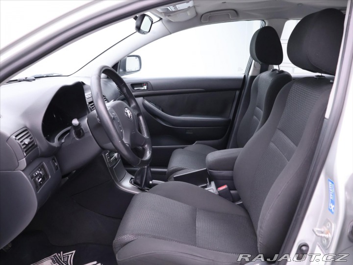 Toyota Avensis 1,8 VVTi 95kW Klimatizace 2005