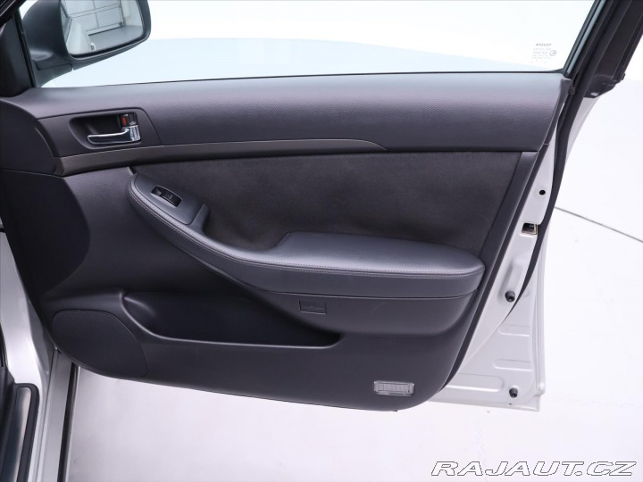Toyota Avensis 1,8 VVTi 95kW Klimatizace 2005