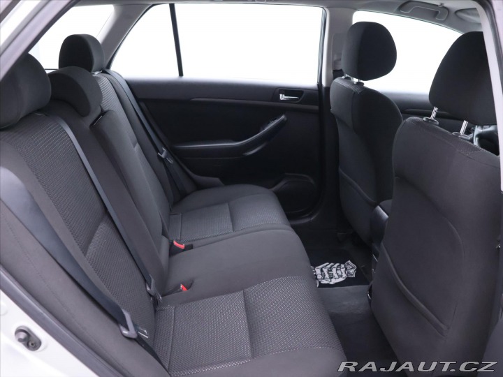 Toyota Avensis 1,8 VVTi 95kW Aut.klima C 2005