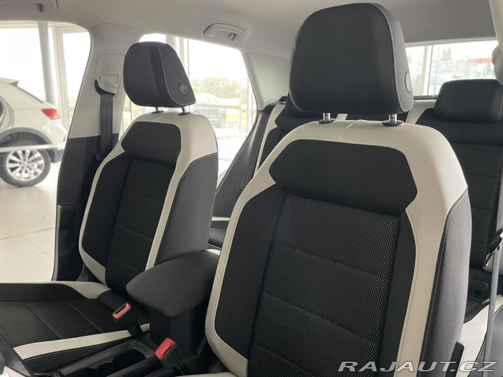 Volkswagen T-Roc 1,5TSI DSG*110kW*REZERVAC 2019