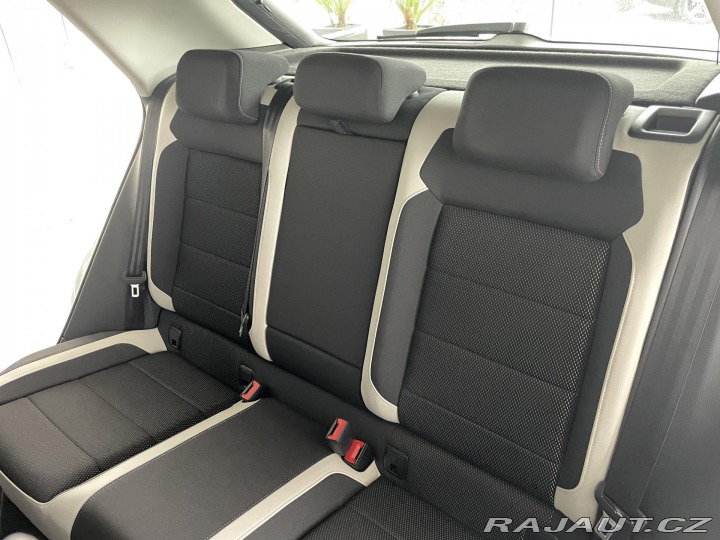 Volkswagen T-Roc 1,5TSI DSG*110kW*REZERVAC 2019