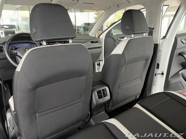 Volkswagen T-Roc 1,5TSI DSG*110kW*REZERVAC 2019