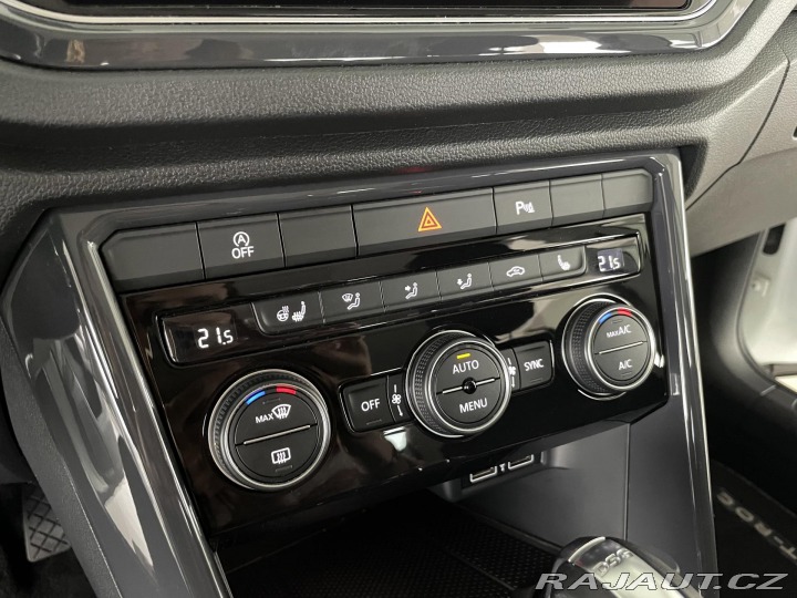 Volkswagen T-Roc 1,5TSI DSG*110kW*REZERVAC 2019