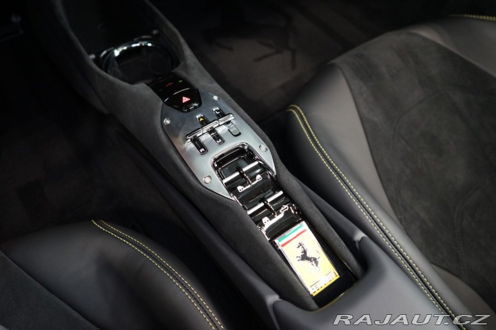 Ferrari 296 GTS LIFT*ACC*360*ZÁRUKA*C 2025