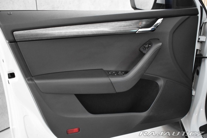 Škoda Octavia SCOUT 2.0 TDI 135kW*REZER 2015
