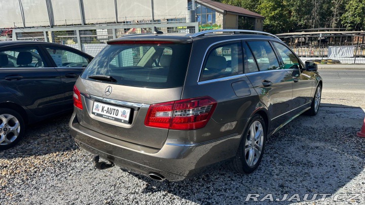 Mercedes-Benz E 350CDI 170kW*4M*Avantgard 2010