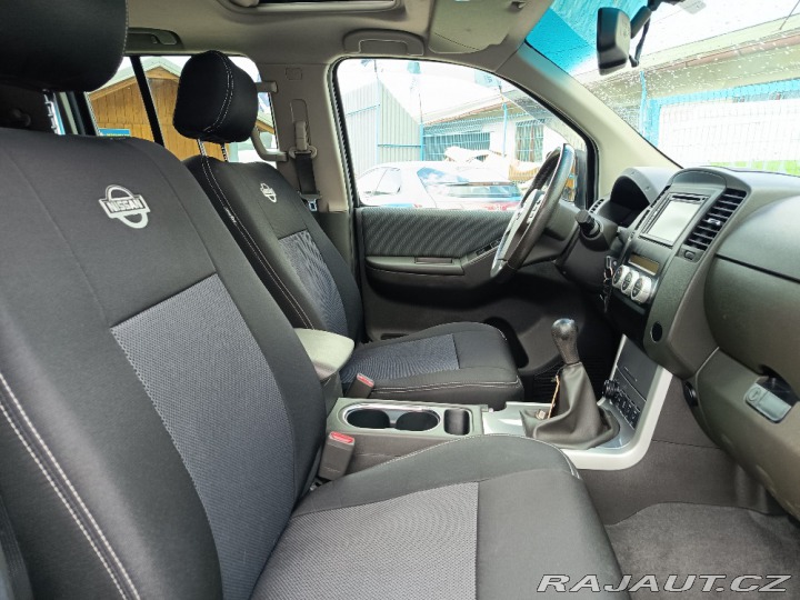 Nissan Navara 2,5DCi Road Ranger 4X4 ČR 2015