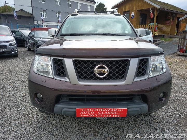 Nissan Navara 2,5DCi Road Ranger 4X4 ČR 2015