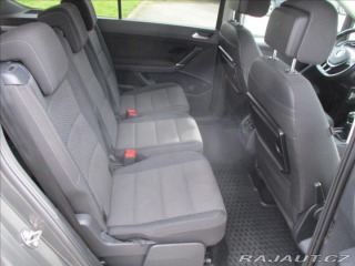 Volkswagen Touran 1,6 TDi 81kw 7sedadel Rad 2015