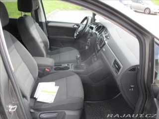 Volkswagen Touran 1,6 TDi 81kw 7sedadel Rad 2015