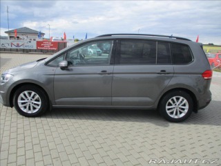 Volkswagen Touran 1,6 TDi 81kw 7sedadel Rad 2015