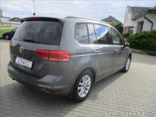 Volkswagen Touran 1,6 TDi 81kw 7sedadel Rad 2015