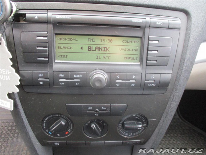 Škoda Octavia 1,6 MPi 75kw 2x alu, konč 2005
