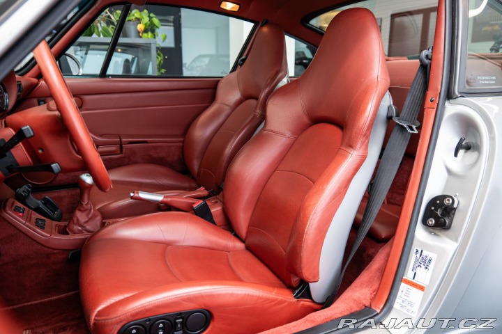 Porsche 911 Turbo Manuál 1800