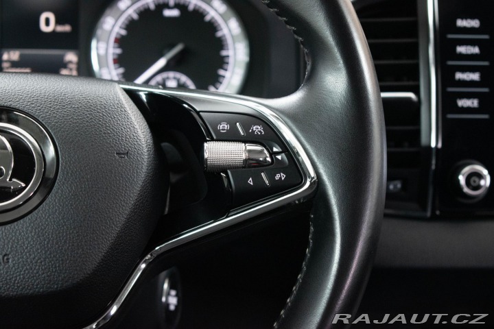 Škoda Karoq 2.0 TDI REZERVACE 2021