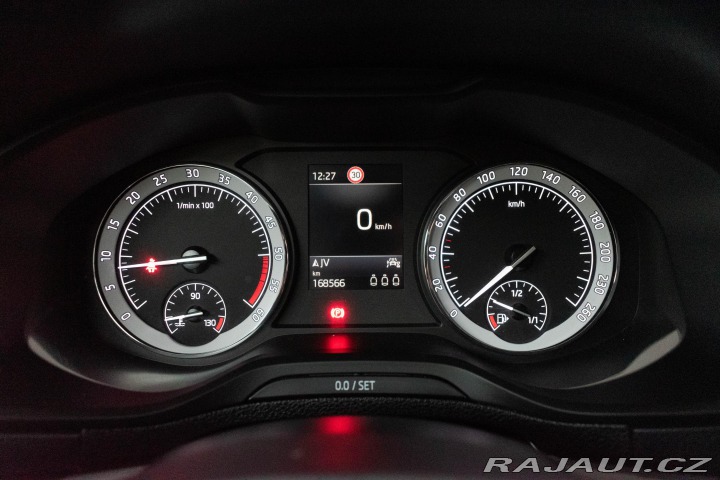 Škoda Karoq 2.0 TDI REZERVACE 2021