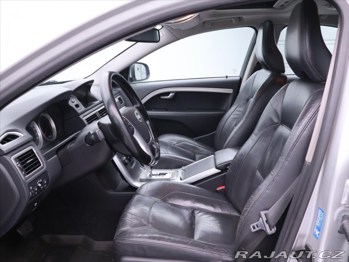 Volvo S80 2,4 D5 158kW Aut. Xenon K 2012