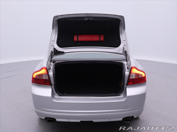 Volvo S80 2,4 D5 158kW Aut. Xenon K 2012