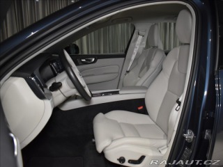 Volvo XC60 2,0 B4 AWD PLUS BLIS,bezk 2024