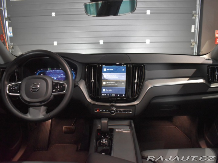 Volvo XC60 2,0 B4 AWD Plus Blis bezk 2024