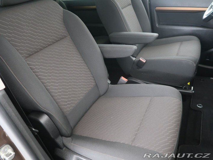 Toyota ProAce Verso 2,0D4-D,CZ,1Maj,Family,L2 2024