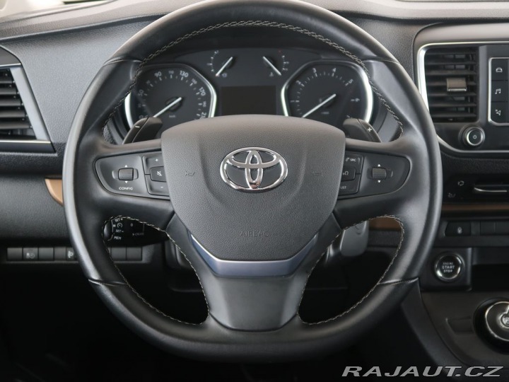 Toyota ProAce Verso 2,0D4-D,CZ,1Maj,Family,L2 2024