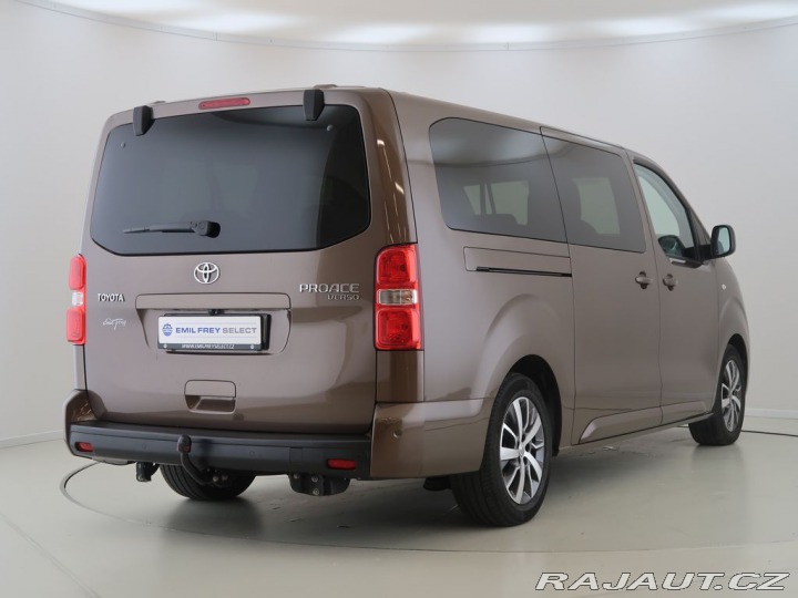 Toyota ProAce Verso 2,0D4-D,CZ,1Maj,Family,L2 2024
